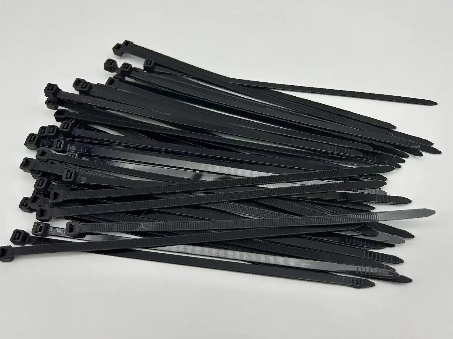 200PCS Heavy Duty Black Cable Ties – 8 Inch Zip Ties for Indoor and Outdoor Use