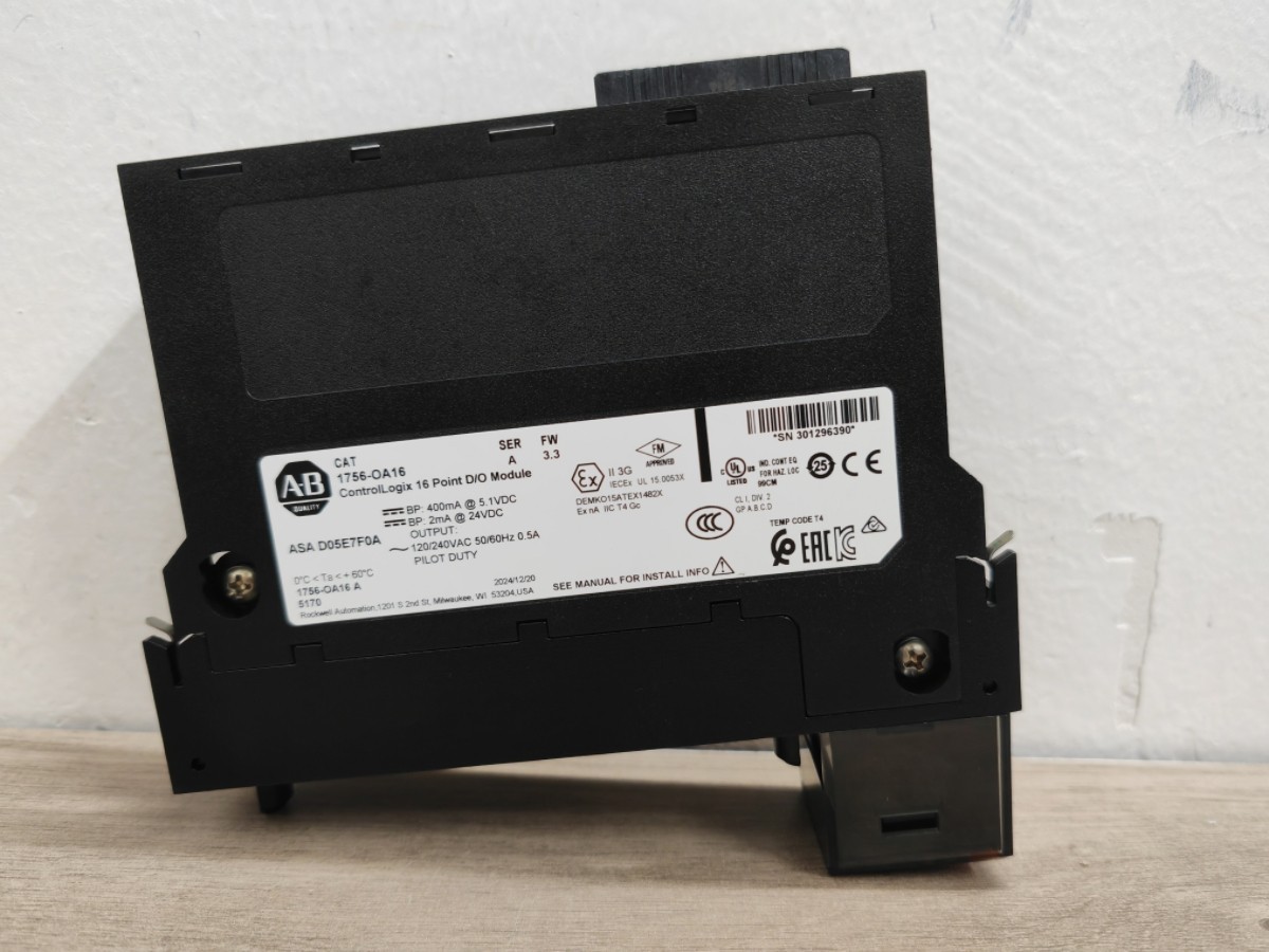 New Factory Sealed AB 1756-OA16 ControlLogix 16 Point D/O Module 1756OA16 AB PLC