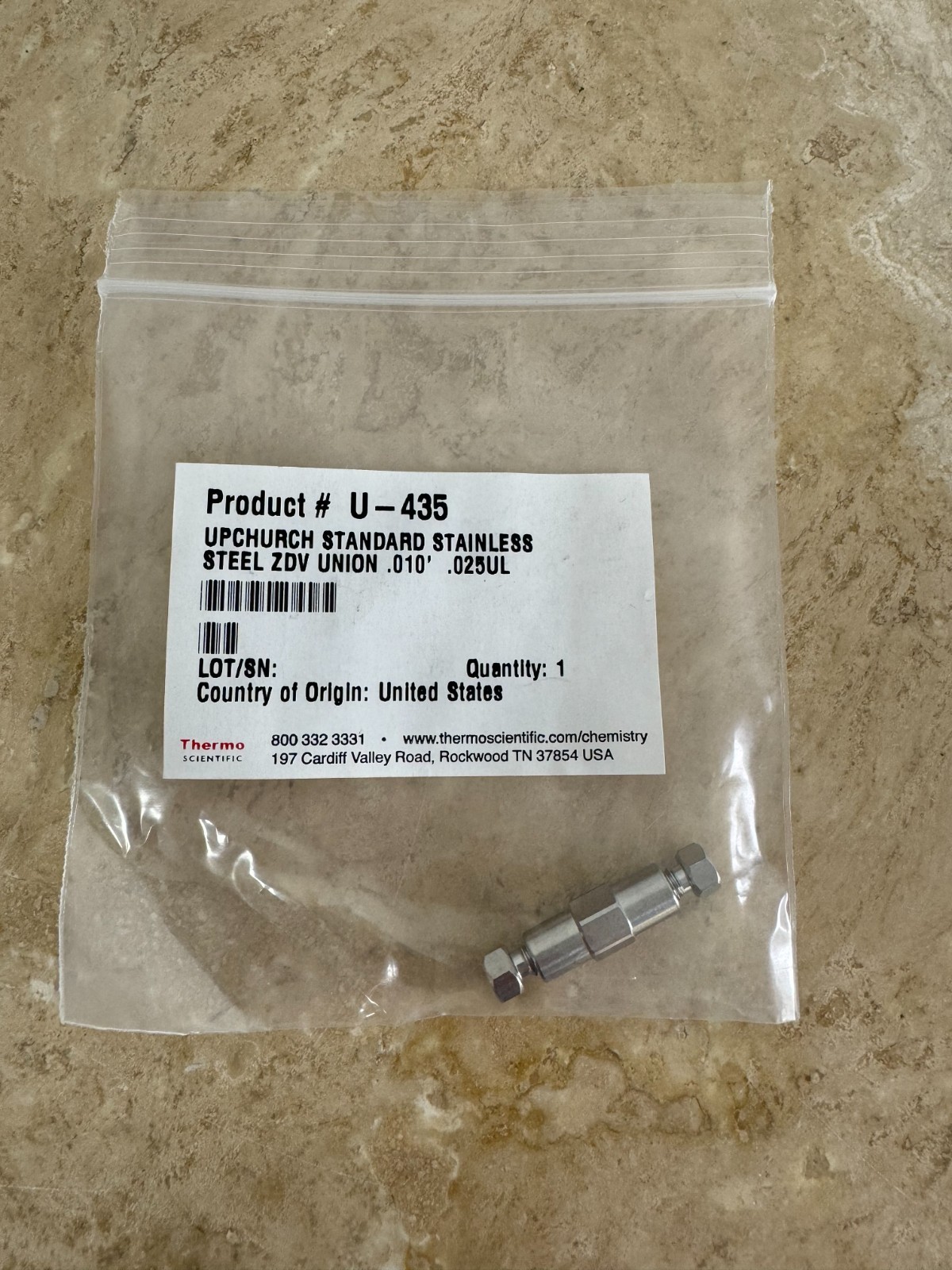 New Thermo Scientific U-435 Stainless Steel Union Assembly ZDV 0.010in #17572