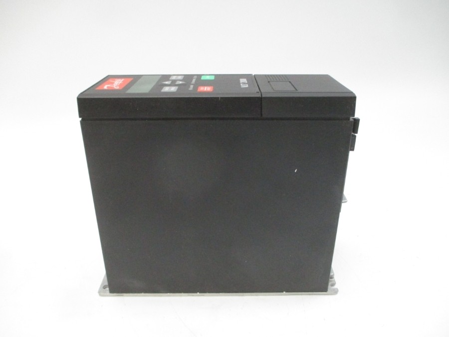 DANFOSS 195N1015 VLT2807PT4B20STR1DBF00A00 380-480V 1.9A NSNP