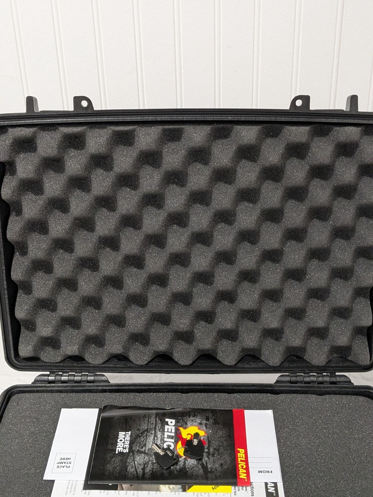 Pelican Products Laptop/Tablet Case: Layered Foam, 4-1/2″ Deep 1470-000-110