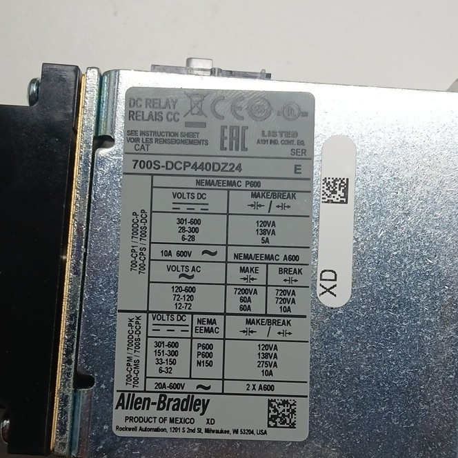 Allen-Bradley 700S-DCP440DZ24 Safety Relay 24V DC 4NO/4NC 10A Max