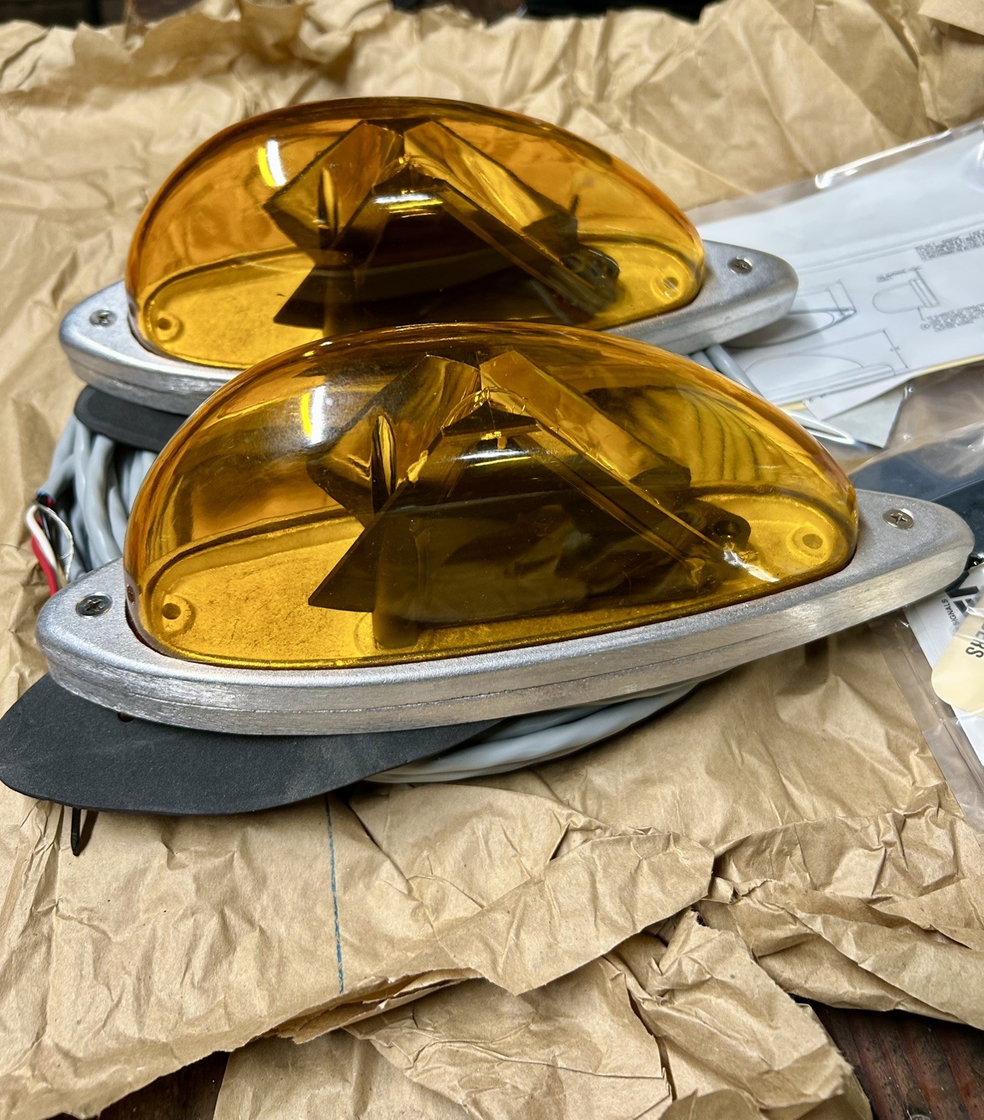New Whelen HELSA Amber Light Head Assembly 01-0682082-A1C OEM NOS