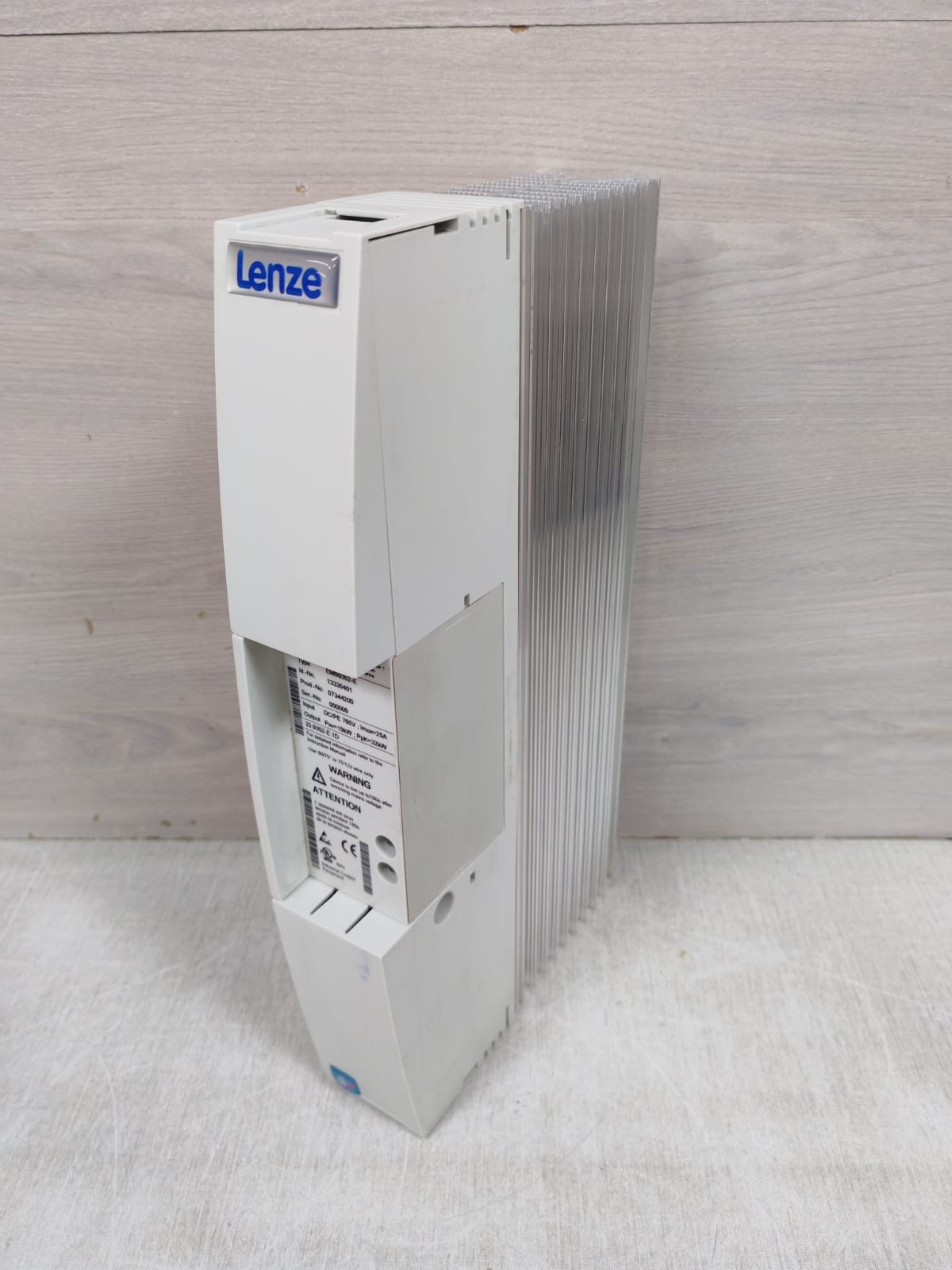 LENZE EMB9352-E SERIES BRAKE UNIT 765V