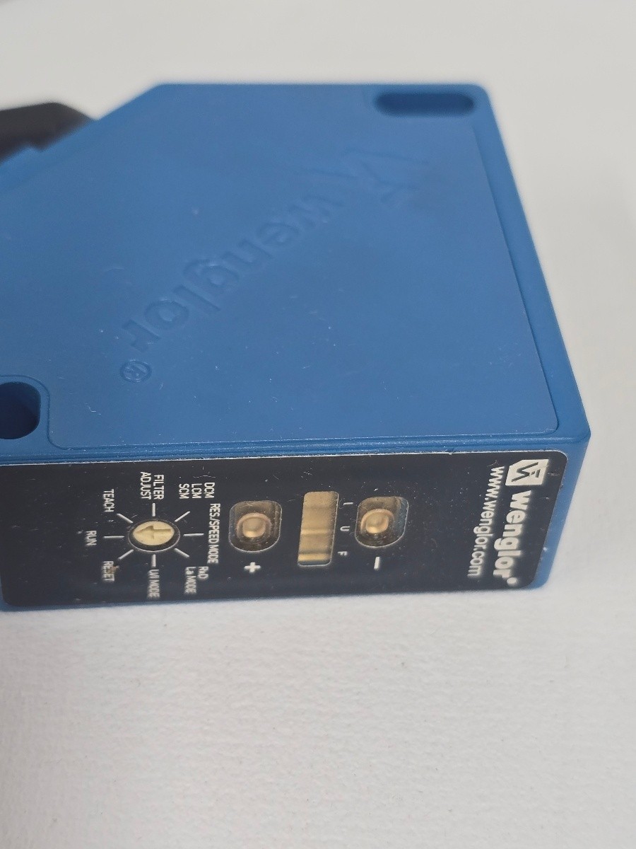 Wenglor CP35MHT80 Laser Distance Sensor 50 350mm RS232 0-10V 4-20mA