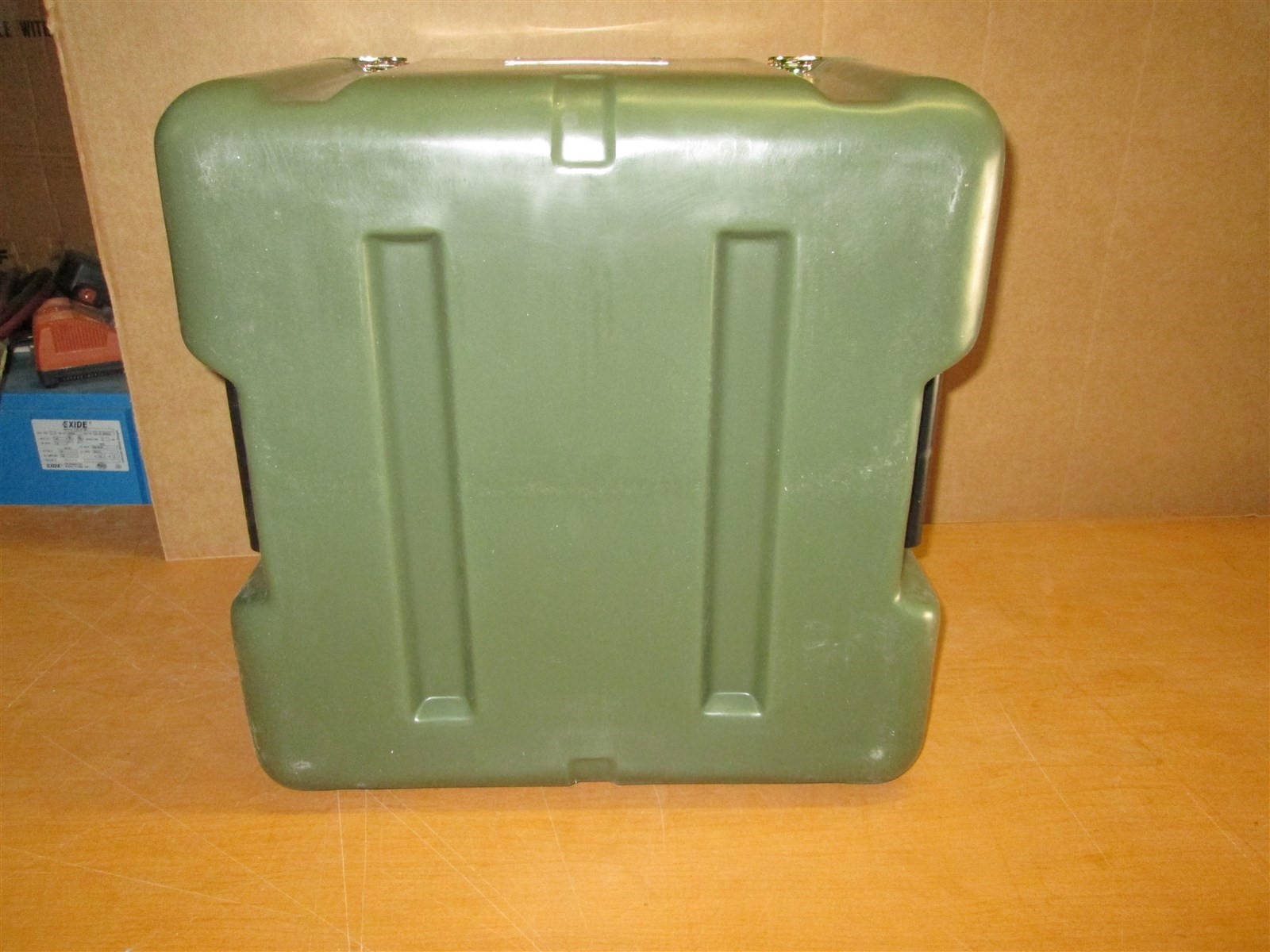 Hardigg Pelican Hard Case AL1616-1004 Single Lid 19x19x16 Hinged Extreme Duty