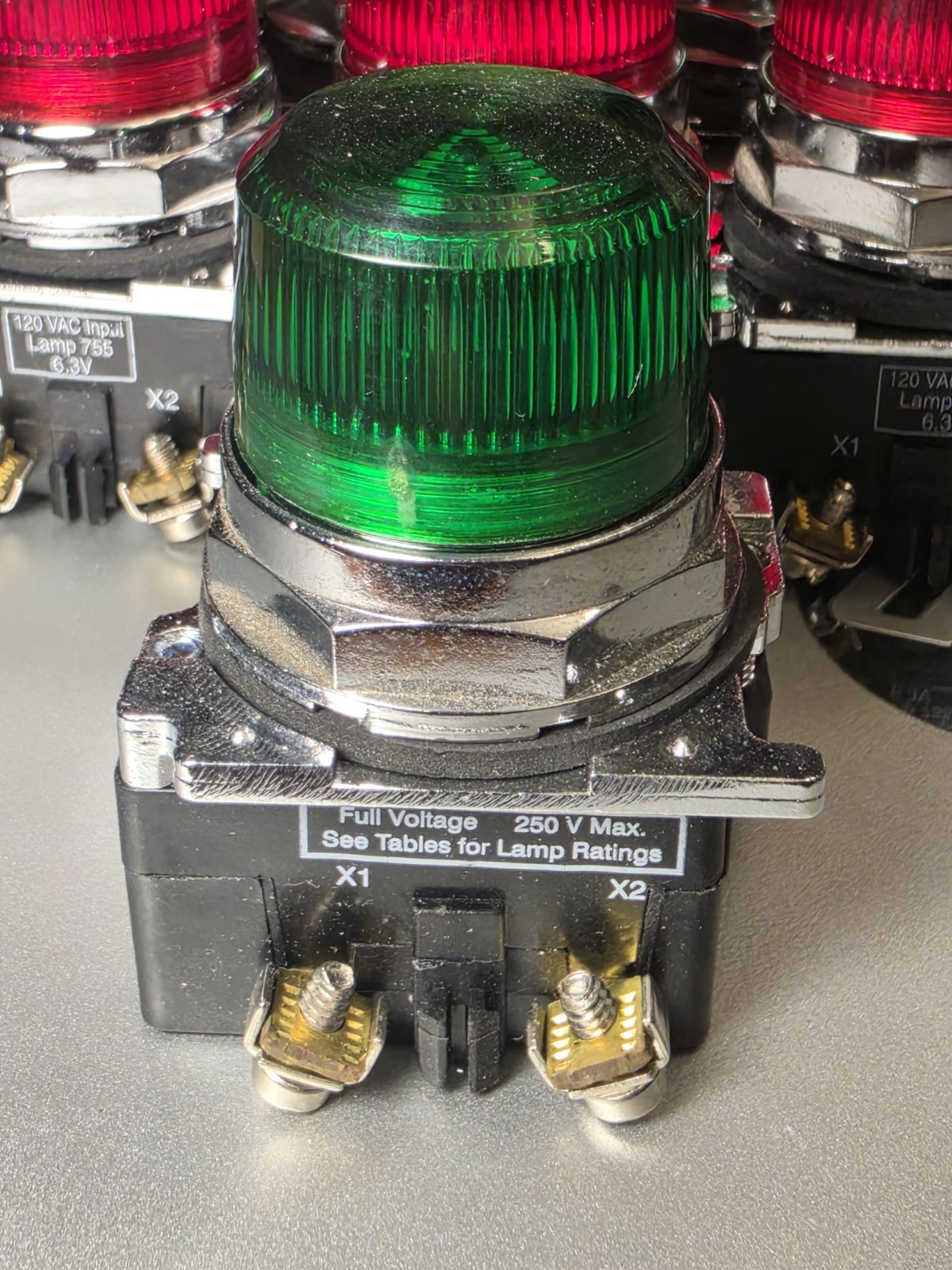 Eaton 10250T/91000T Indicator Light. Green 250v