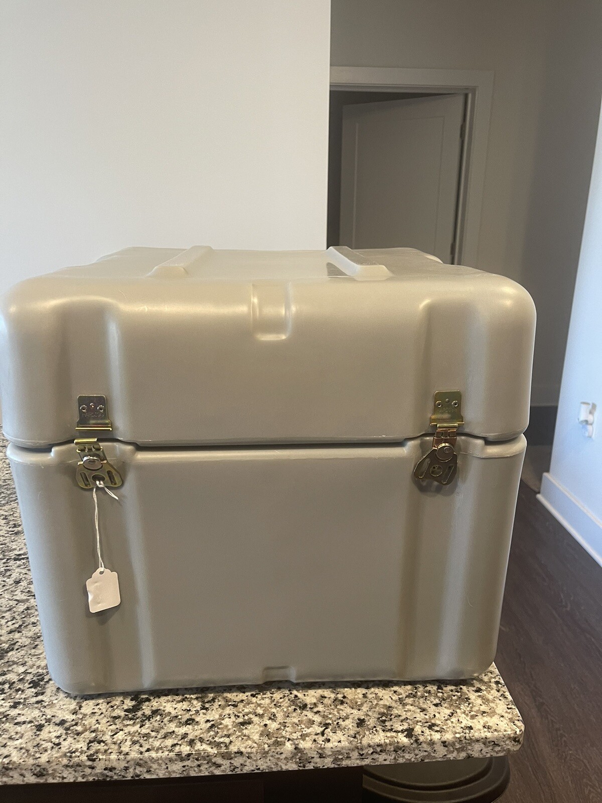 Pelican Hard case. Al1616-1005 15.75” X 15.88” X 14.99”