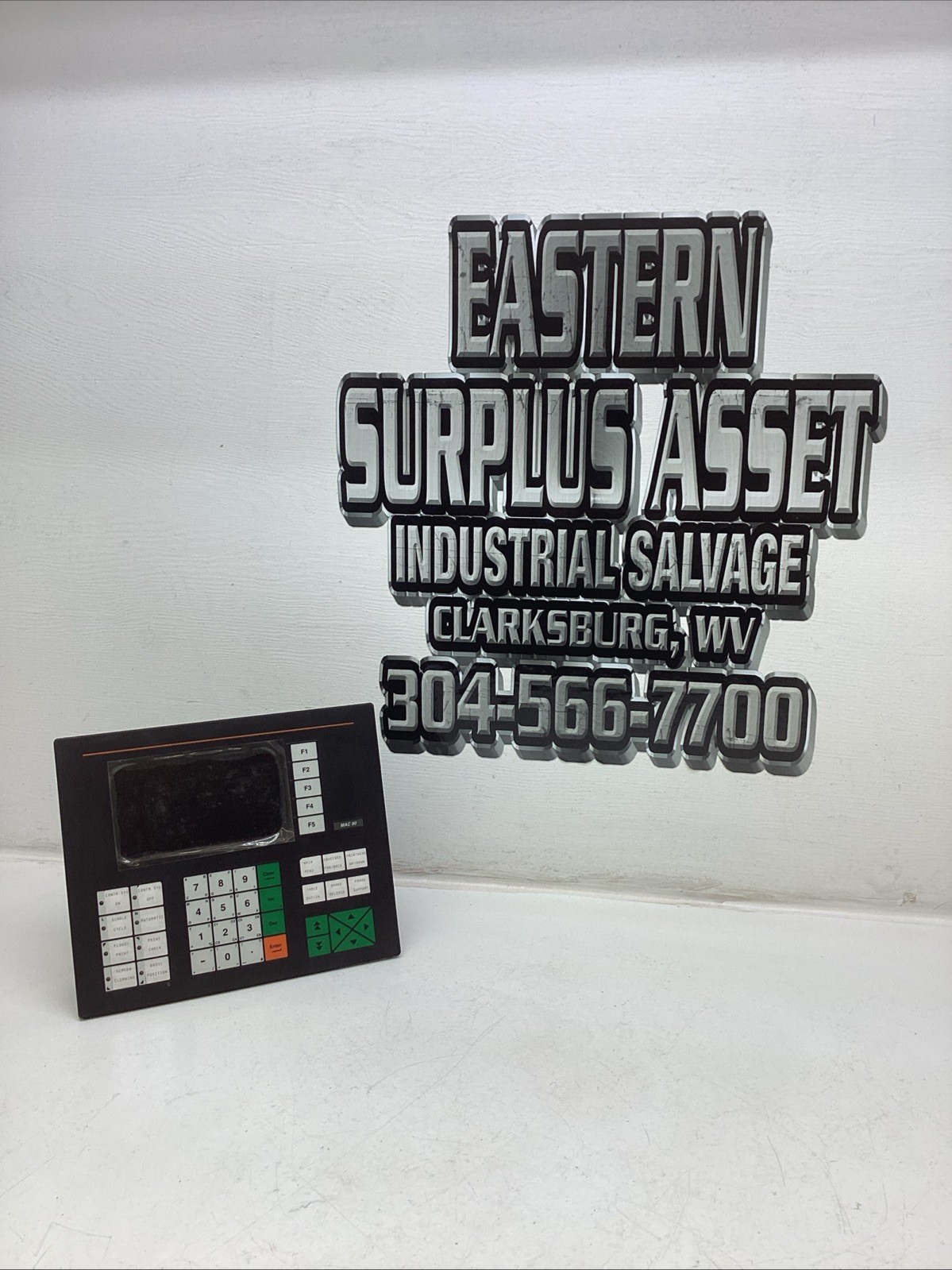 G&L Beijer Electronics MAC 90 Type 00950B P/N 9803-116 24VDC Operator Panel