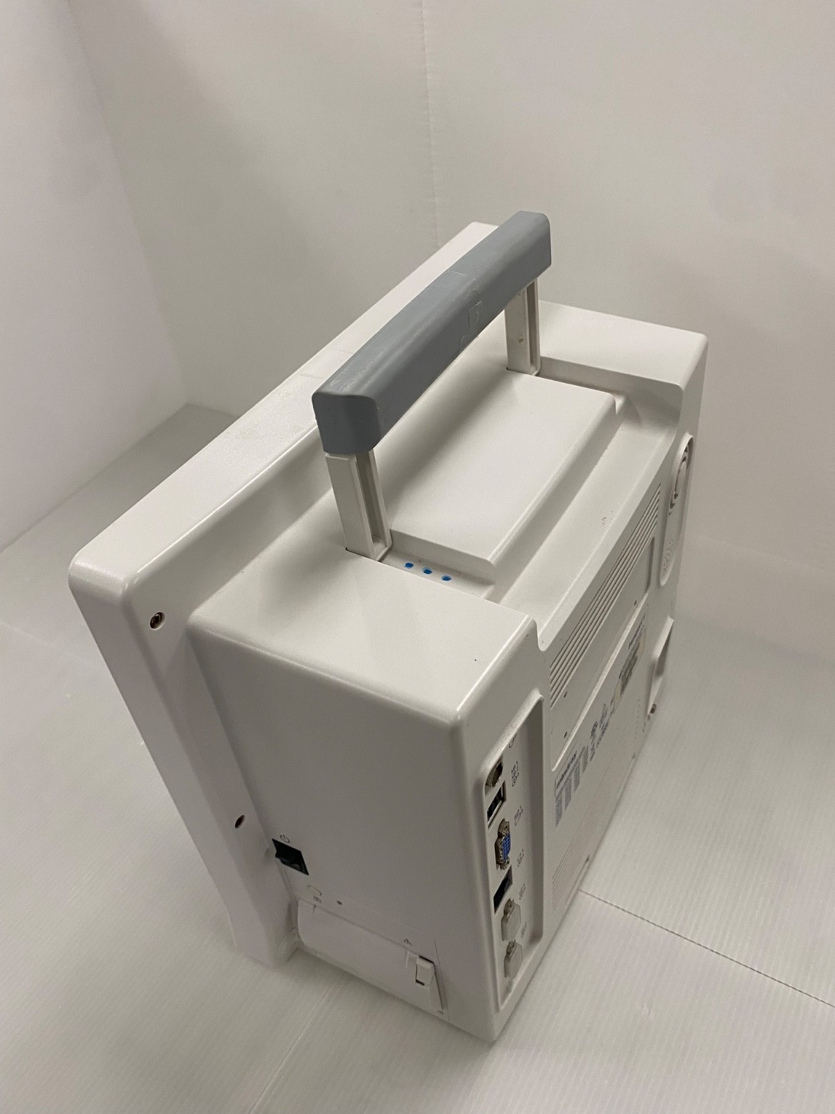 MINDRAY Datascope Passport V Patient Monitor Screen Damage Powers on
