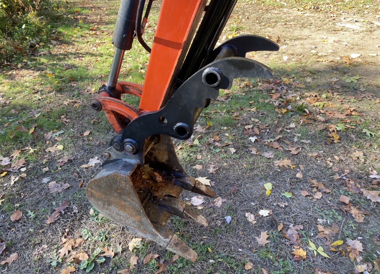 KUBOTA KX018 U15 U17 U20 PIN ON HYDRAULIC MINI EXCAVATOR THUMB