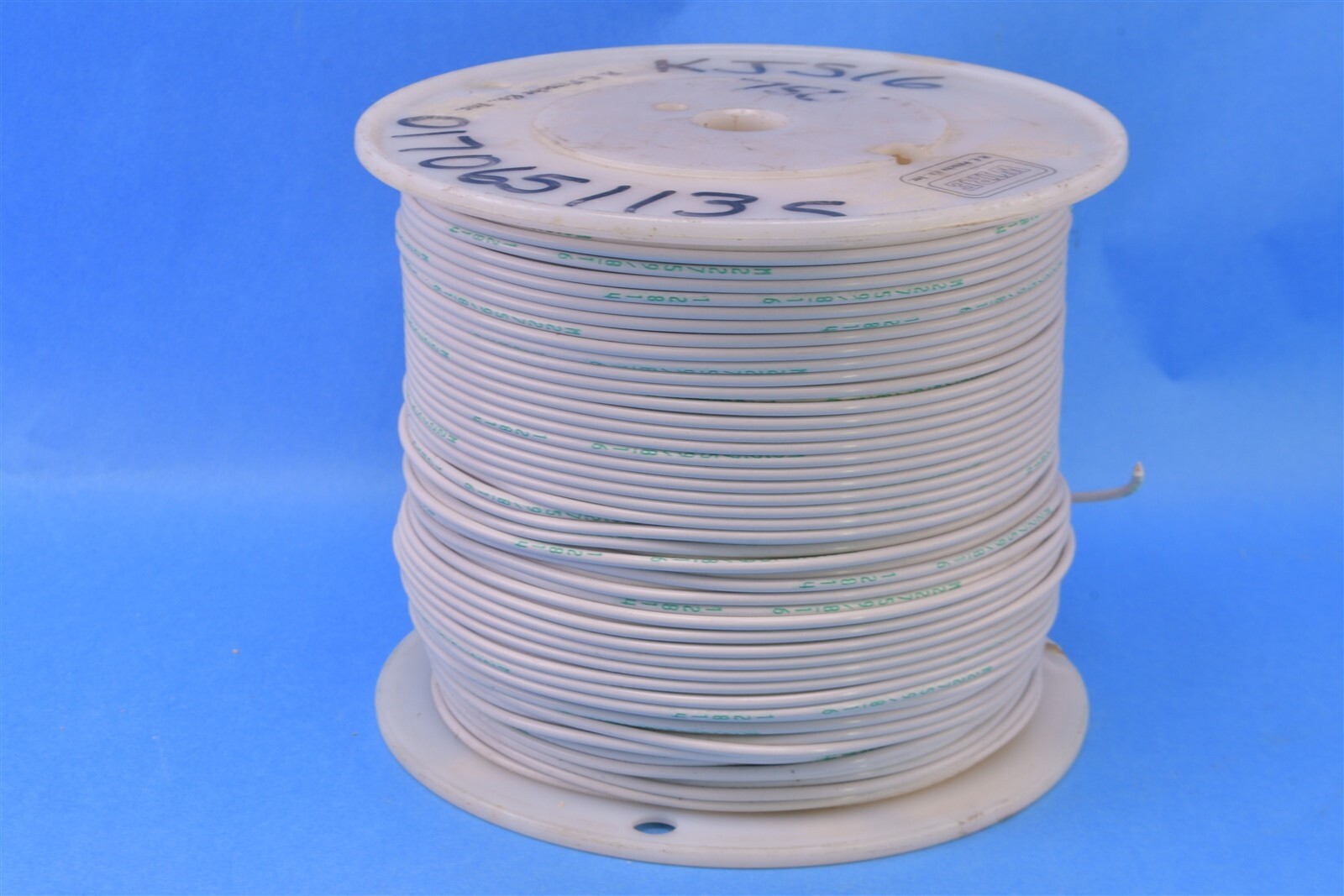 Carlisle 700 Ft. Lead Hookup Wire Nickel-Plated Copper 8 AWG M22759/8-16