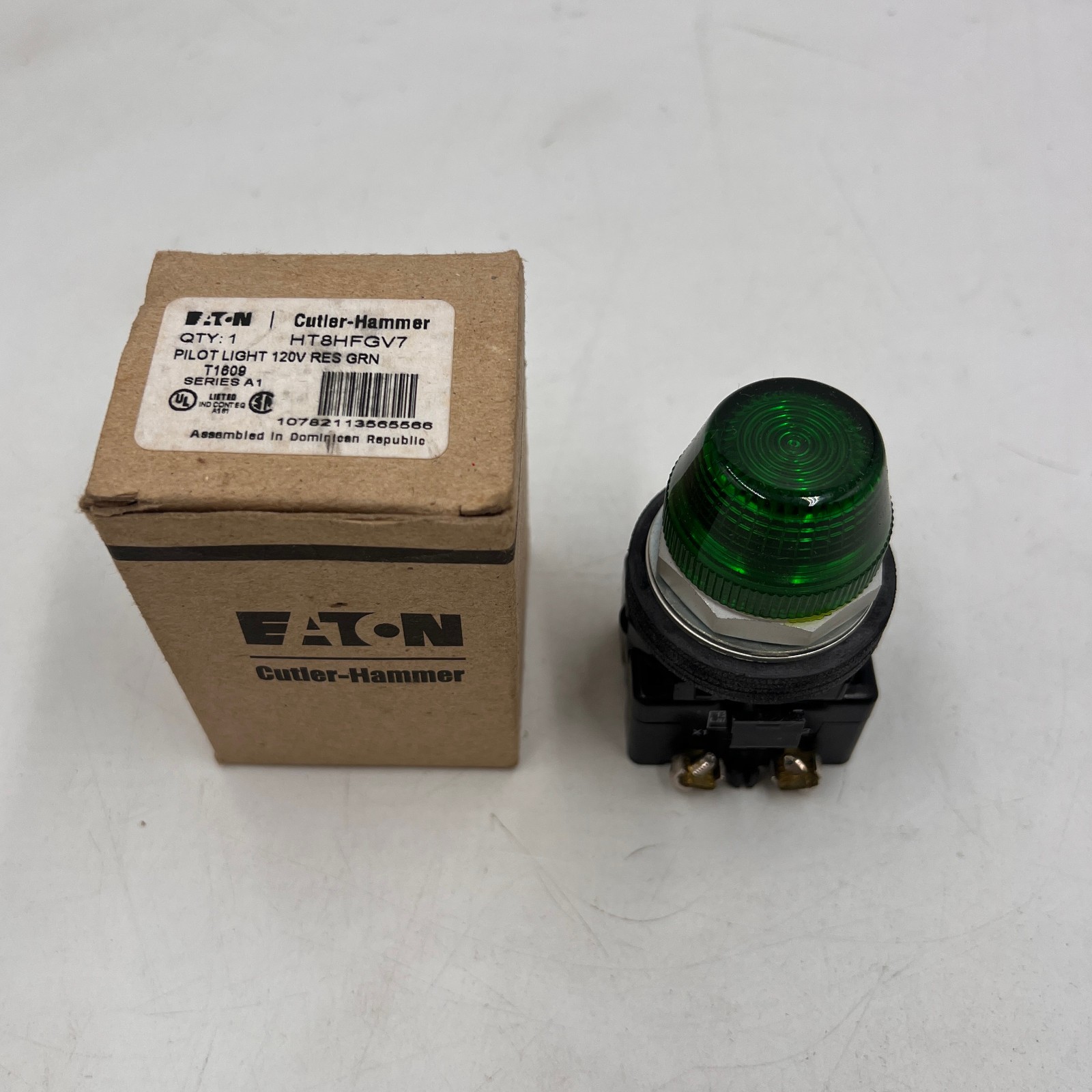 PILOT LIGHT GREEN EATON CORPORATION HT8HFGV7 / HT8HFGV7 (NEW IN BOX) 120V T1609