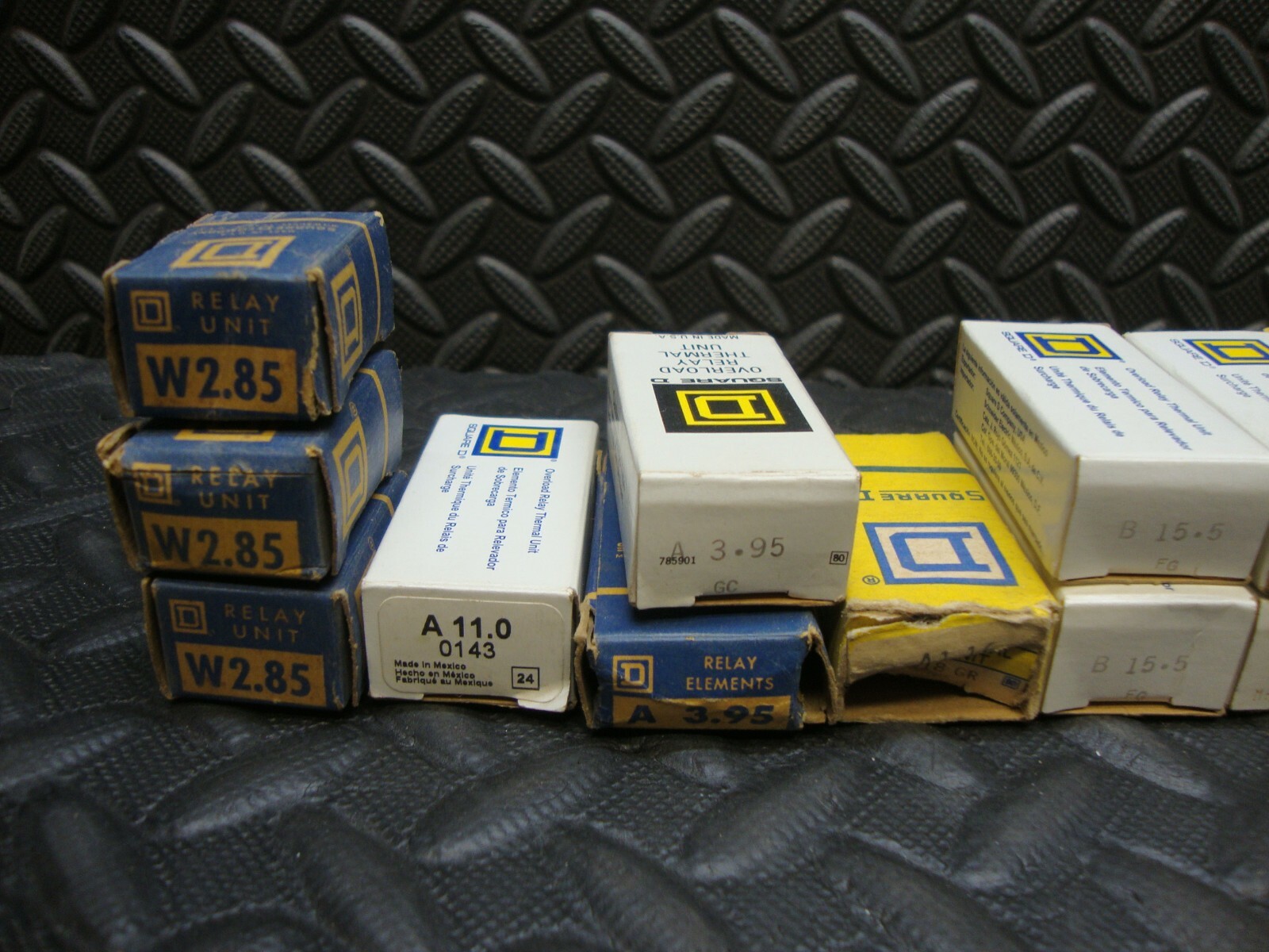 20 Lot NEW Square D Overload Relay B 1.03 0.81 2.40 15.5 1.67 32 A 11.0 3.95 1.1