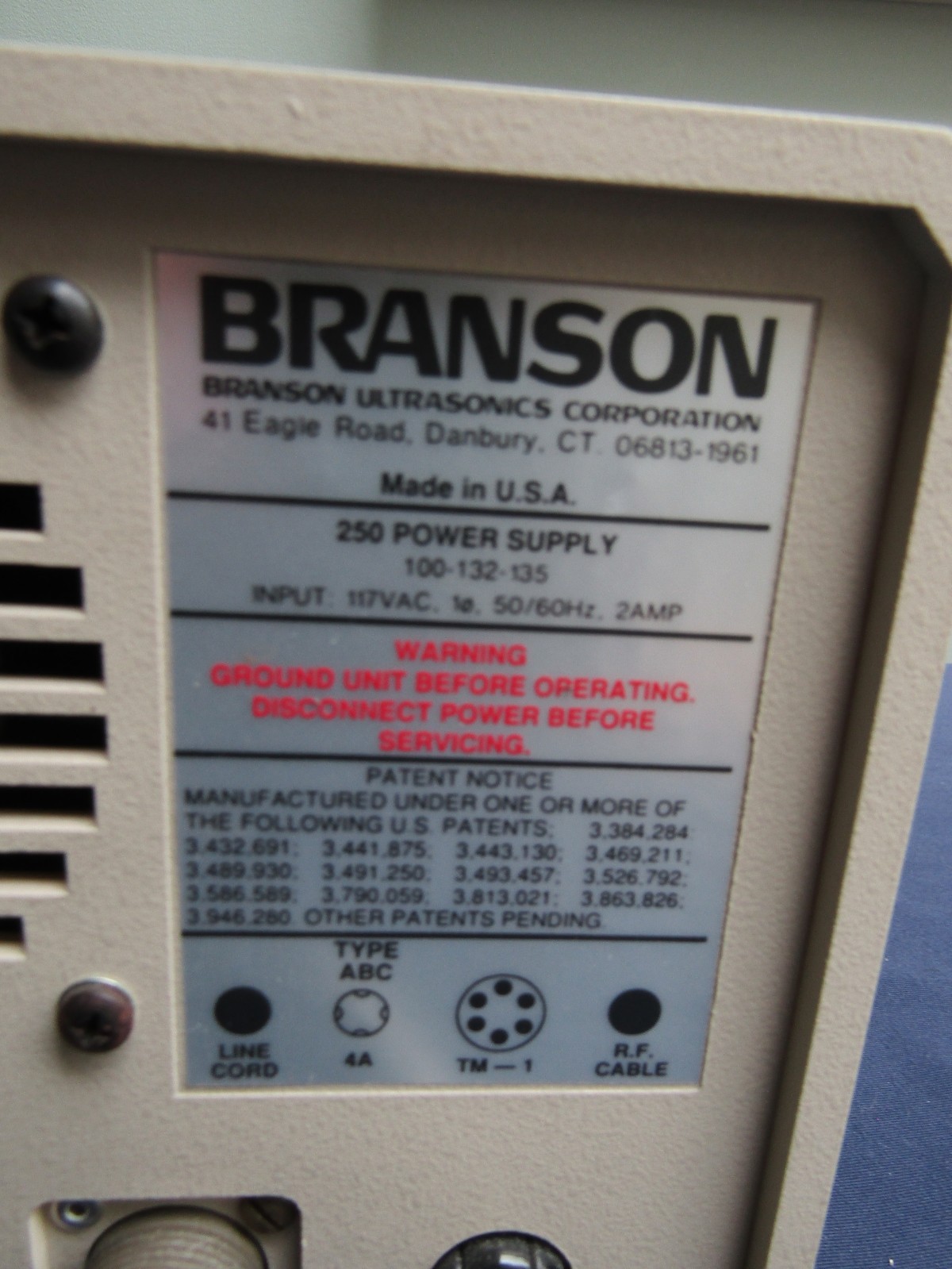 Branson Ultrasonics Sonifier 250 Analog Ultrasonic Cell Disruptor