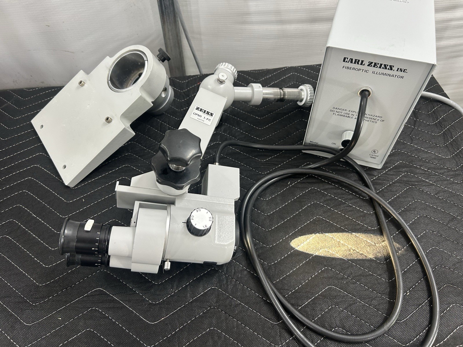 Zeiss OPMI 1 FC Surgical Microscope Head W/ Fiber optic Illuminator