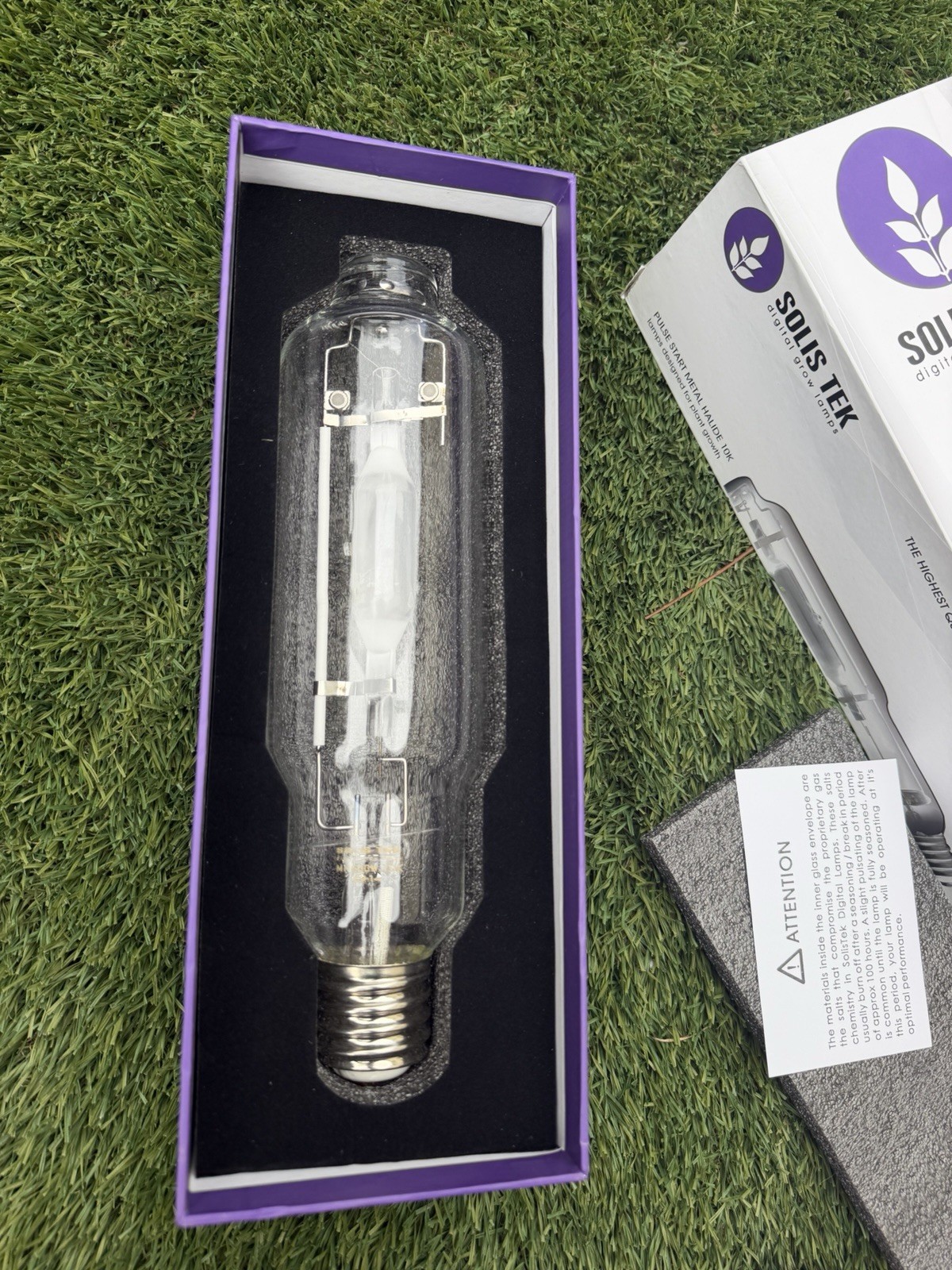 SolisTek STMH600-10K Metal Halide Digital Grow Lamp, 600-watt Bloom Finisher