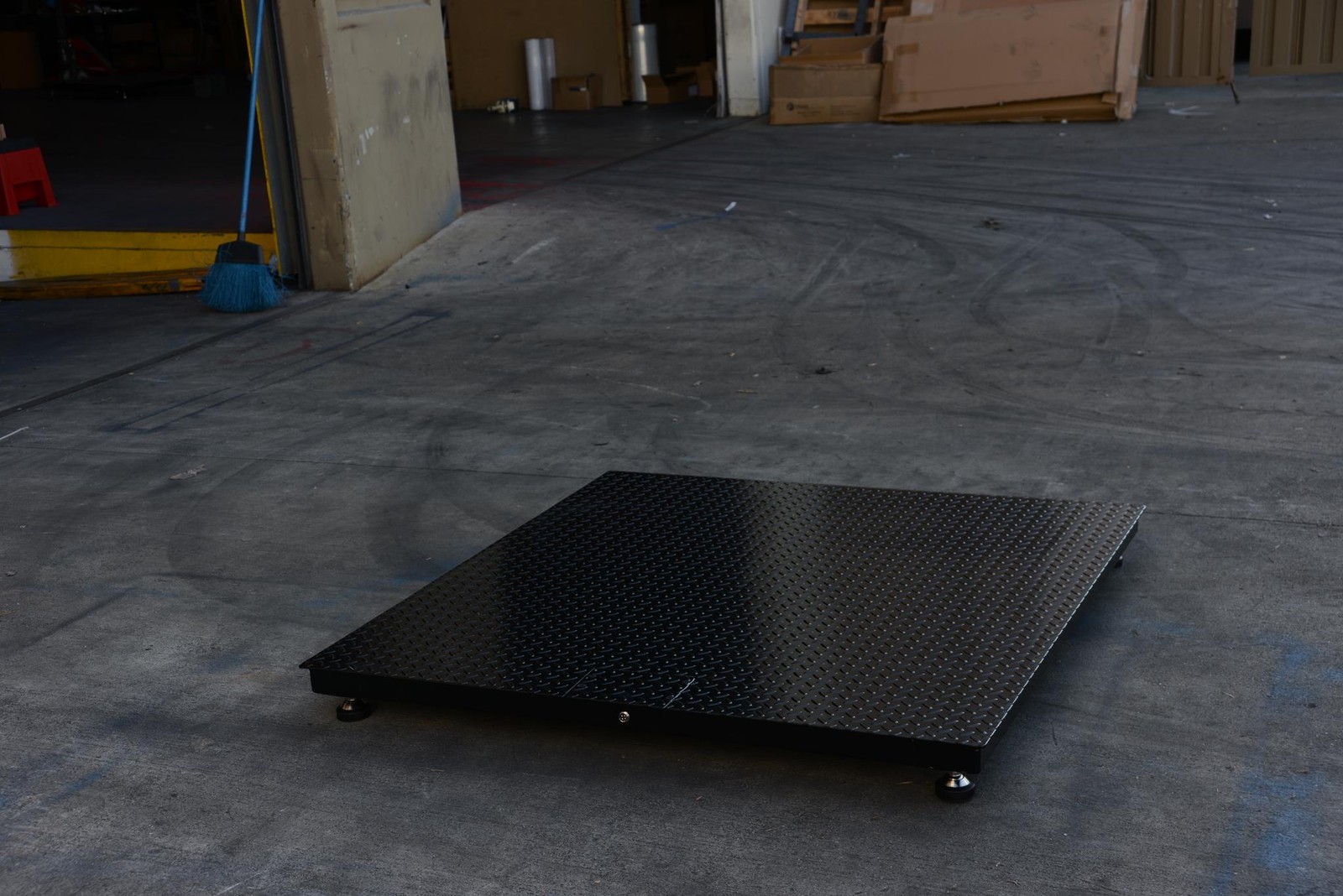 5 Year Warranty 4′ x 4′ Pallet Scale 48″ x 48″ Industrial Floor Scale 10000 lbs
