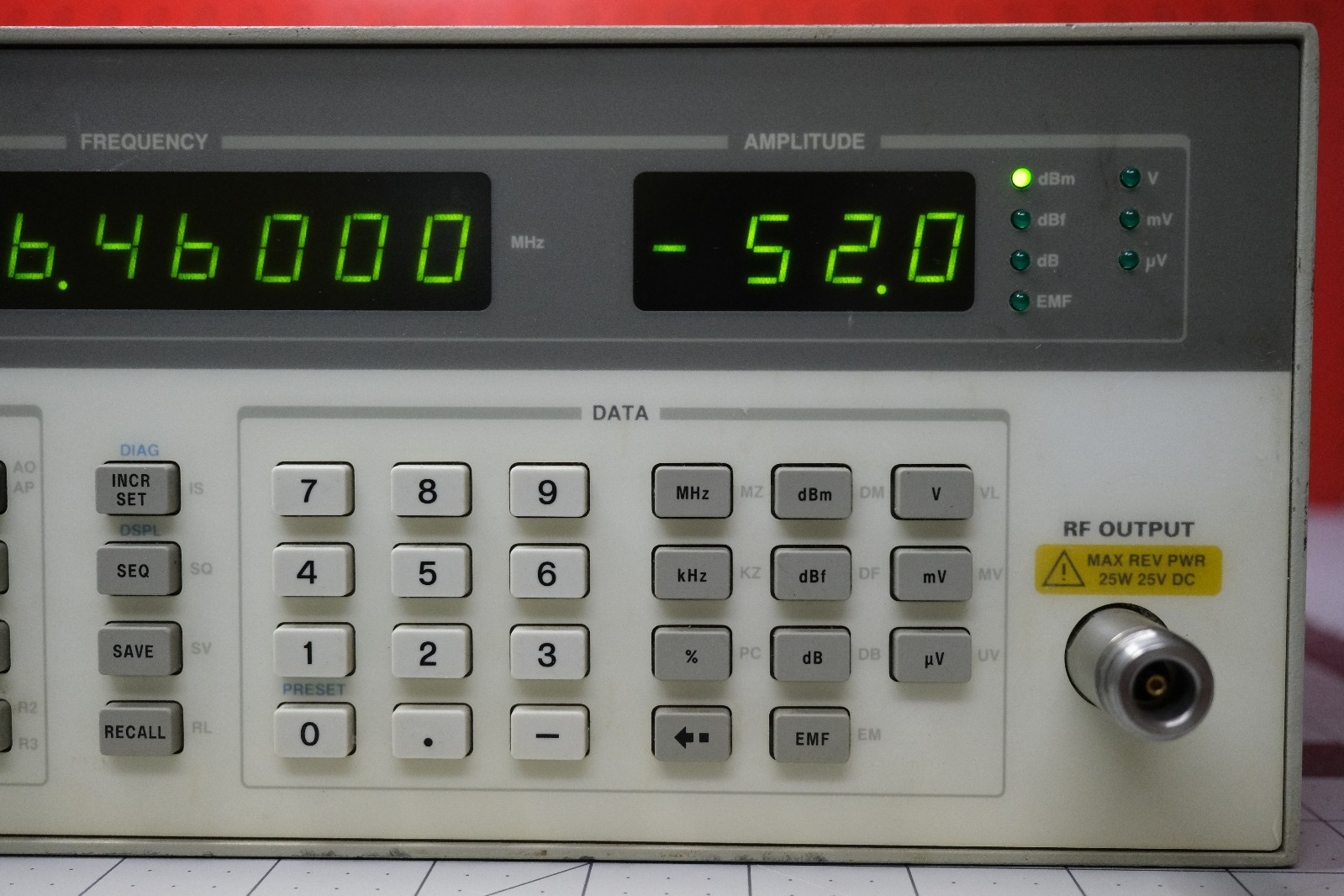 Hewlett Packard HP Agilent 8656B 0.1-990 MHz Signal Generator