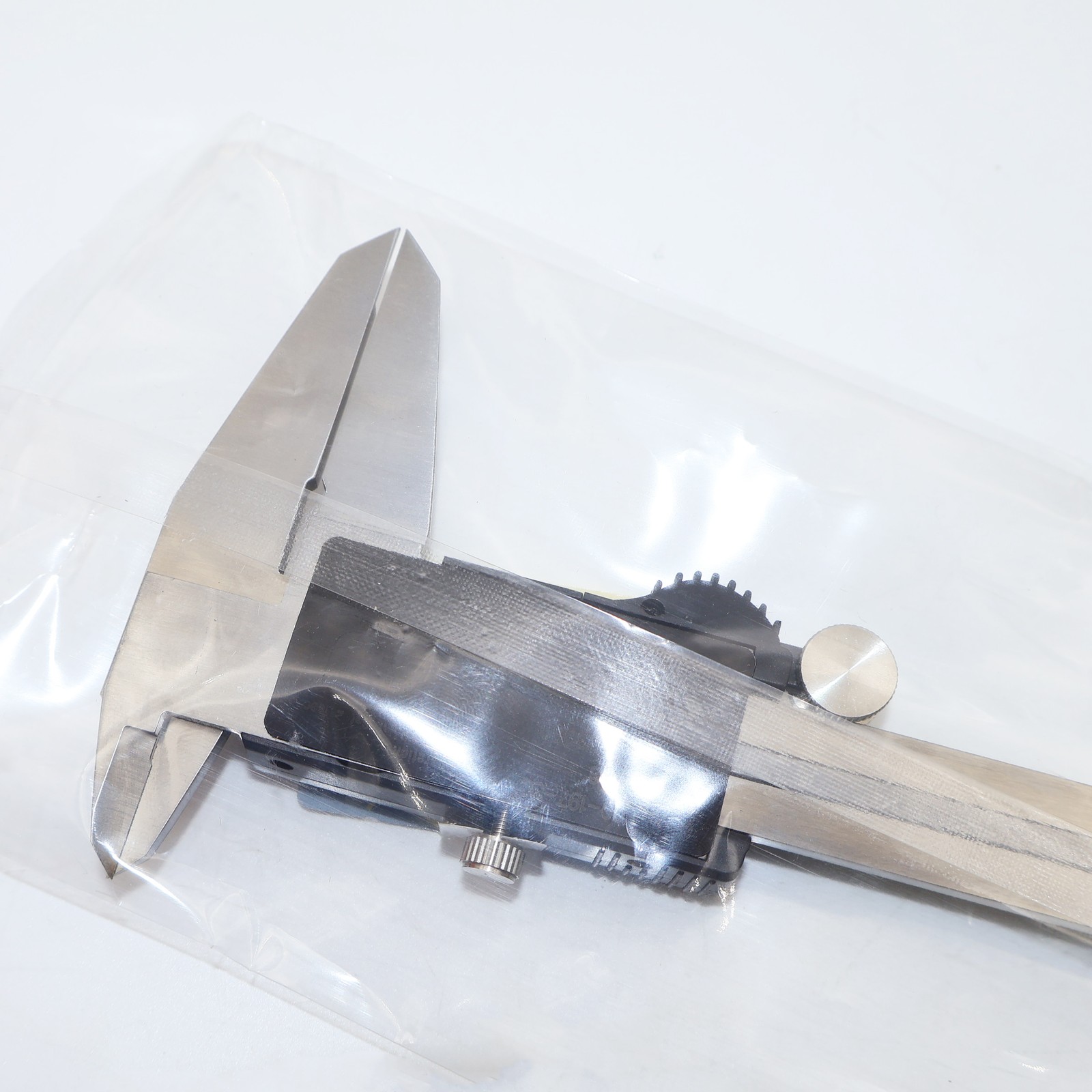 NEW For Mitutoyo 500-197-30 200mm/8″ Absolute Digital Digimatic Vernier Caliper