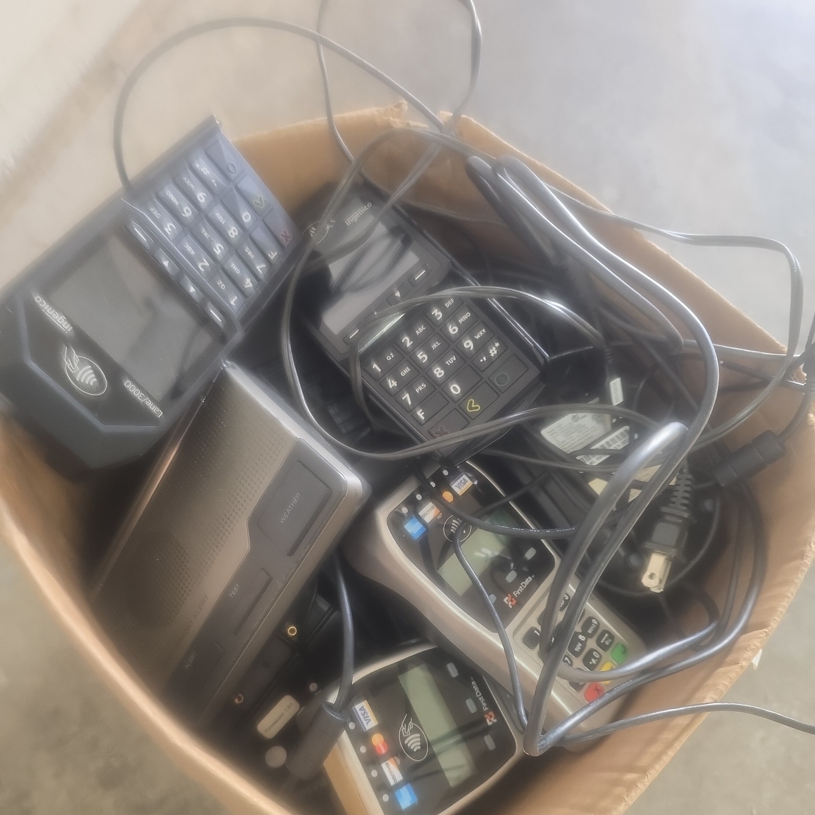 Lot of POS Credit Card Terminals Verifone Ingenico ID Tech – Damaged- Parts Only