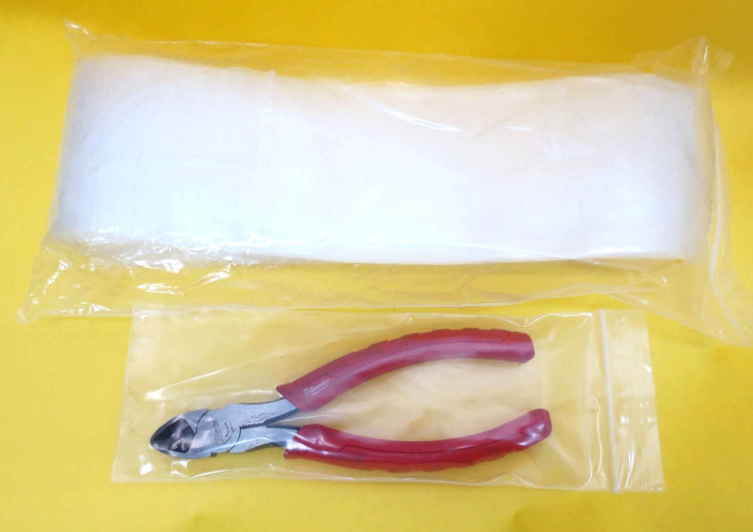 (100 Pack) 3″ x 8″ 4Mil Reclosable Resealable Poly Bag Clear Plastic Bags