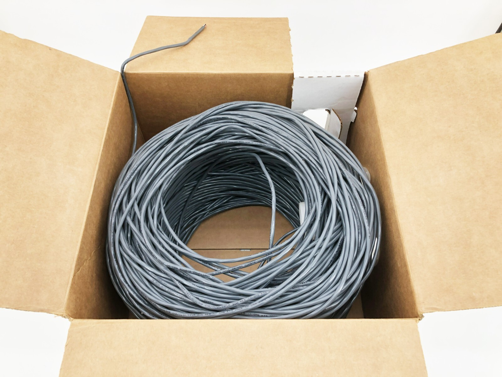 New Southwire R40005-1B Cable CMR/CMG/CL3R/FPLR Approx. 700FT.