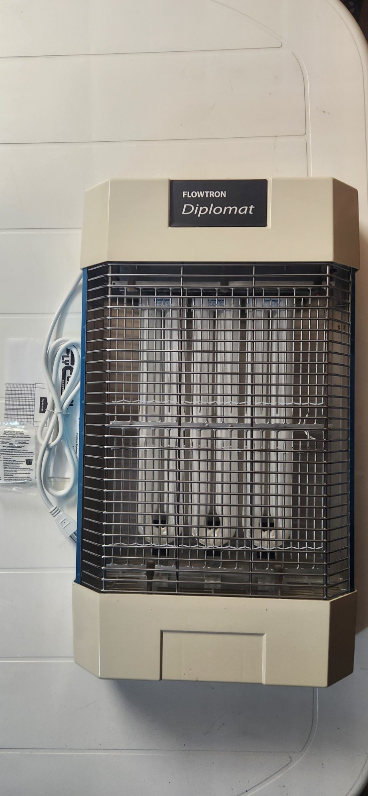 Unused Flowtron Diplomat FC-7800C Commercial Insect Killer Bug Zapper **READ**