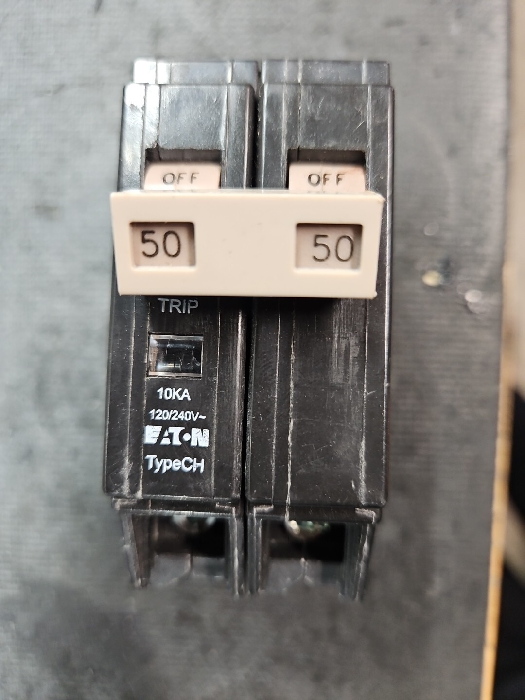 Eaton Cutler Hammer CHF250 CH250 CH250CS 50 Amp 2 Pole