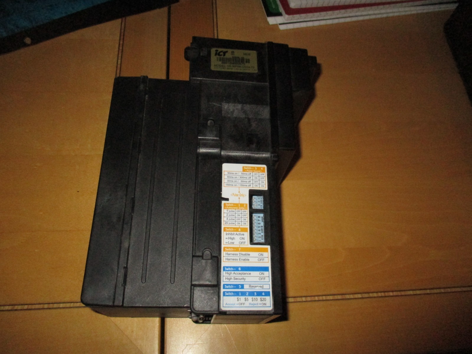 ICT V6-36F0M-USD4-T2 BILL ACCEPTOR, AND MAG. UNTESTED BUT HIGH CHANCE OF WORKING