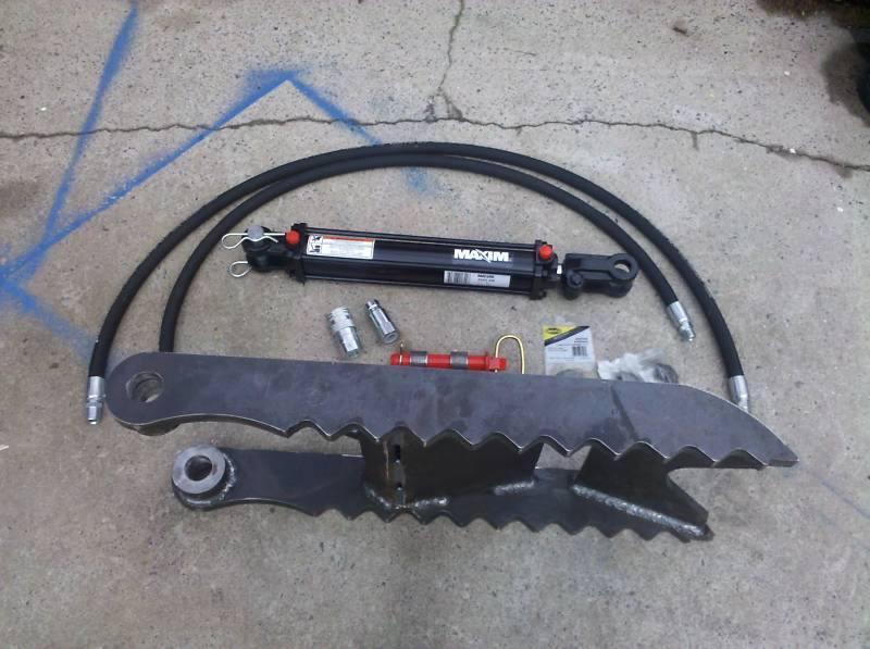 NEW MINI EXCAVATOR HYDRAULIC THUMB BOBCAT 331 325 328 334 430 E32