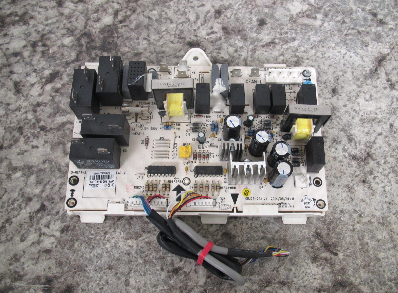 Gree 30132161 PTAC Unit Relay / Power Control Circuit Board Used Free Shipping