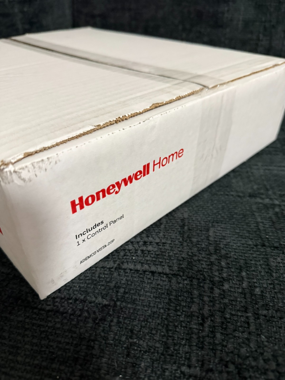 HONEYWELL VISTA-20P ADEMCO ALARM CONTROL PANEL PCB IN ALUMINUM ENCLOSURE – BEIGE