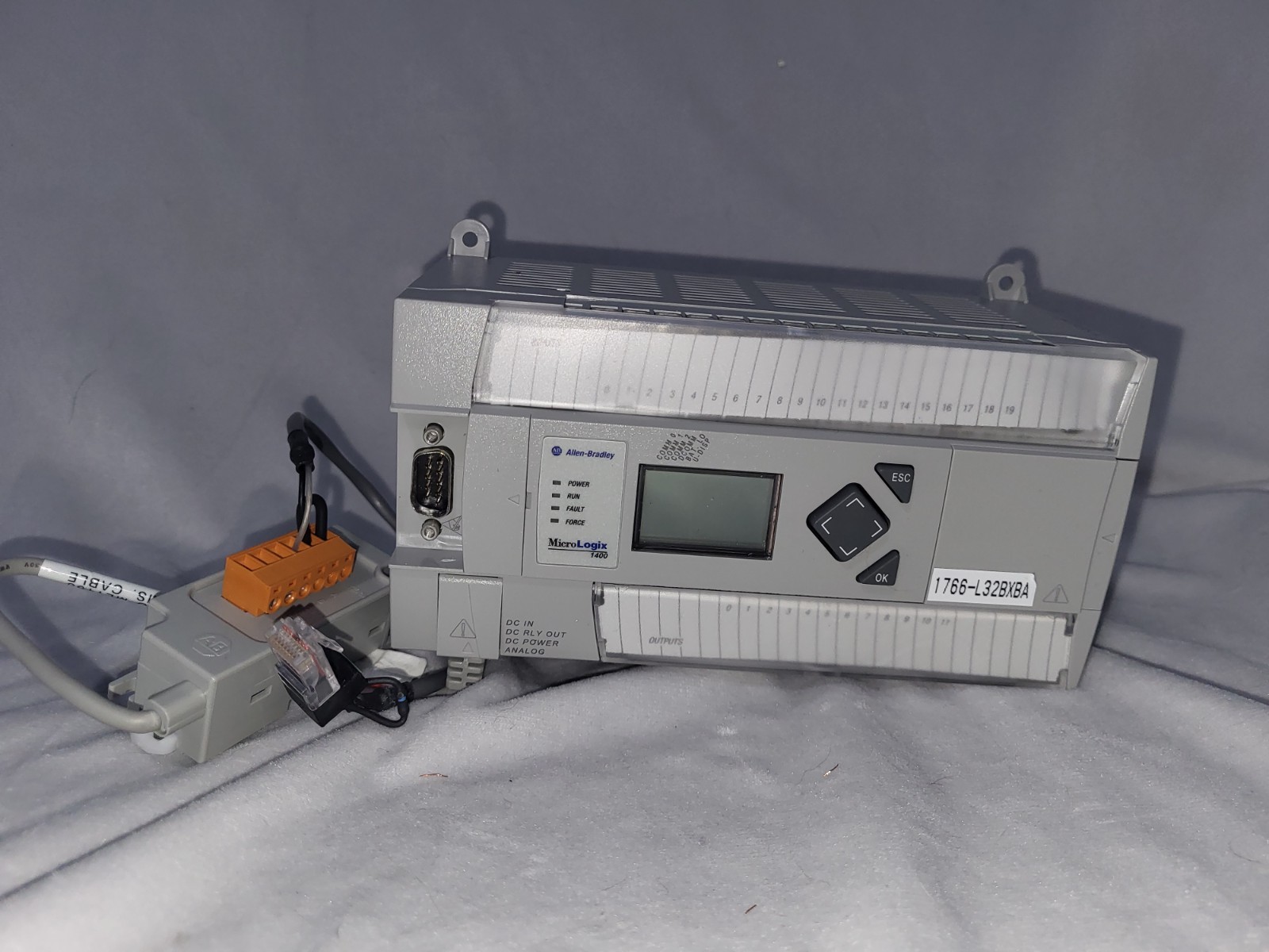Allen-Bradley MicroLogix 1400 1766-L32BXB