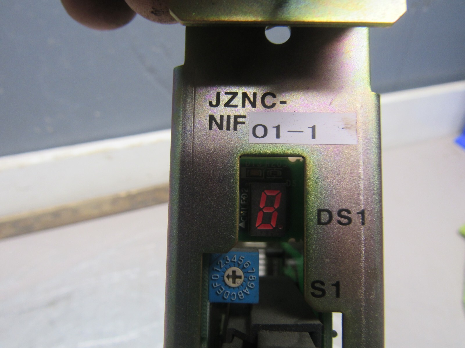 YASKAWA JZNC-NIF01-1 Moto-Man INTERFACE BOARD NICE USED TAKEOUT !!