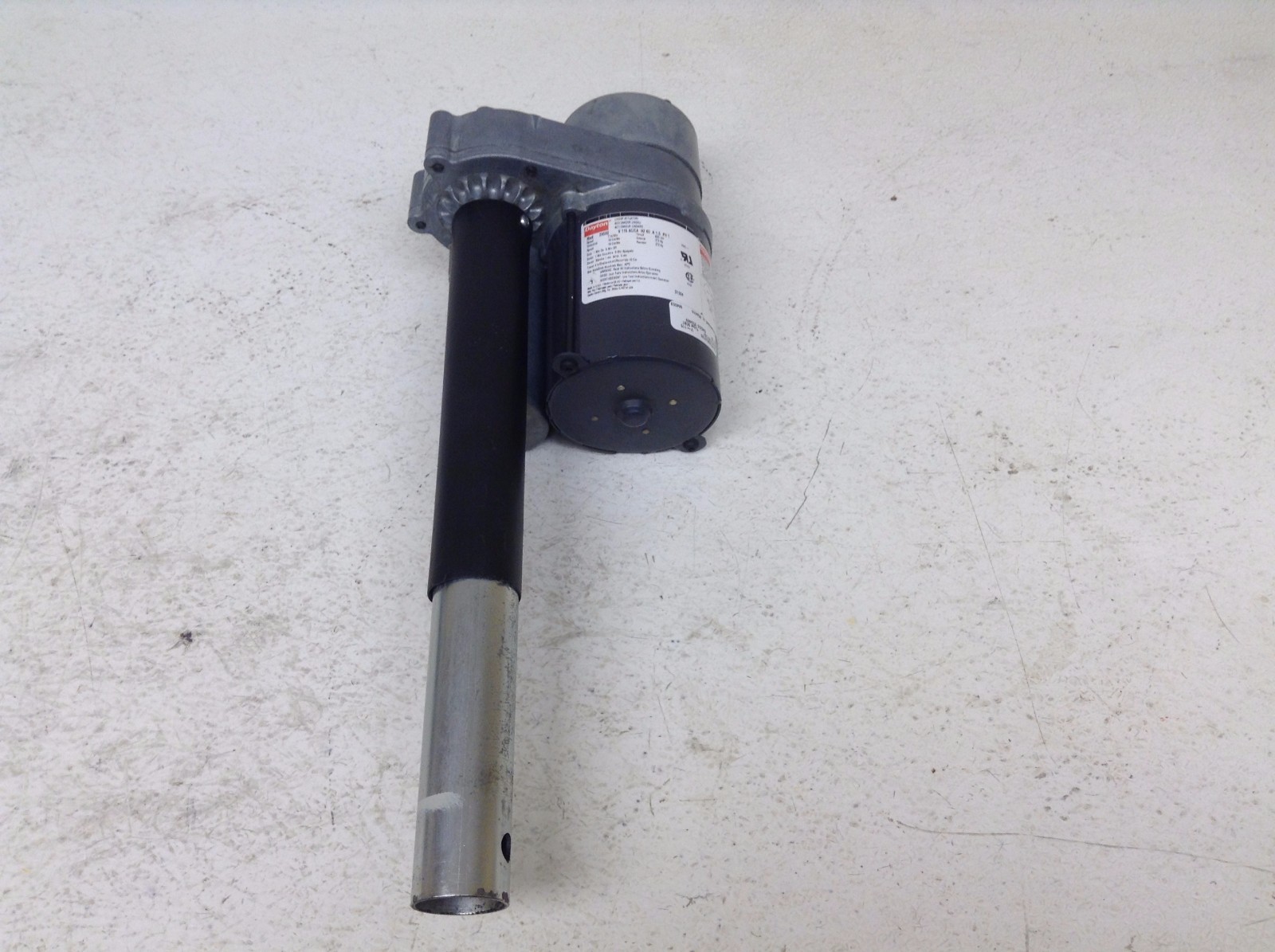 Dayton 2H500 Linear Actuator 115 VAC 1.5 A 7 In/Min 600 lbs Thrust