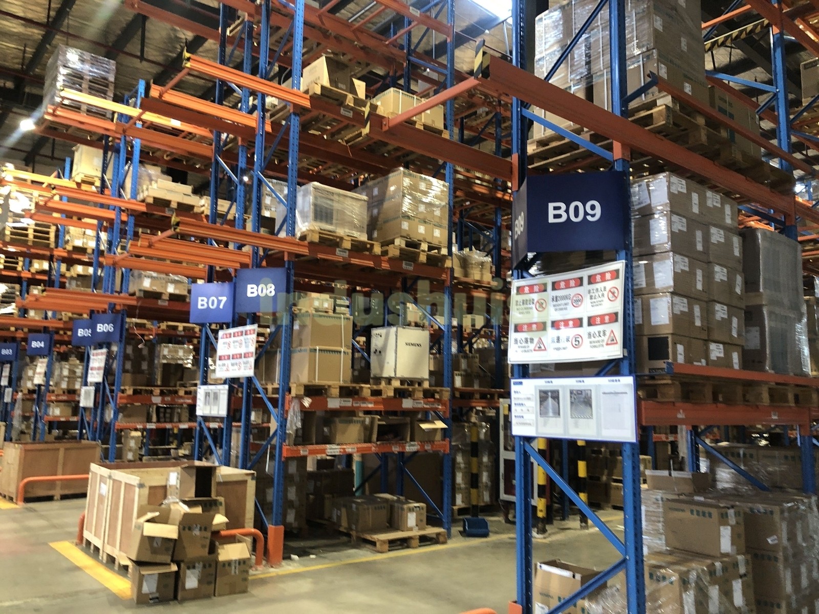 E82EV371K2C200 NEW LENZE E82EV371_2C200 Vector 1-240v 0.37kW E82EV371-2C200