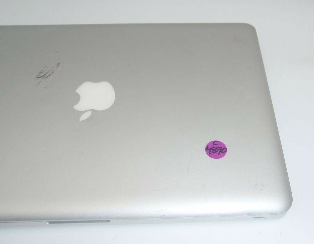 Apple MacBook