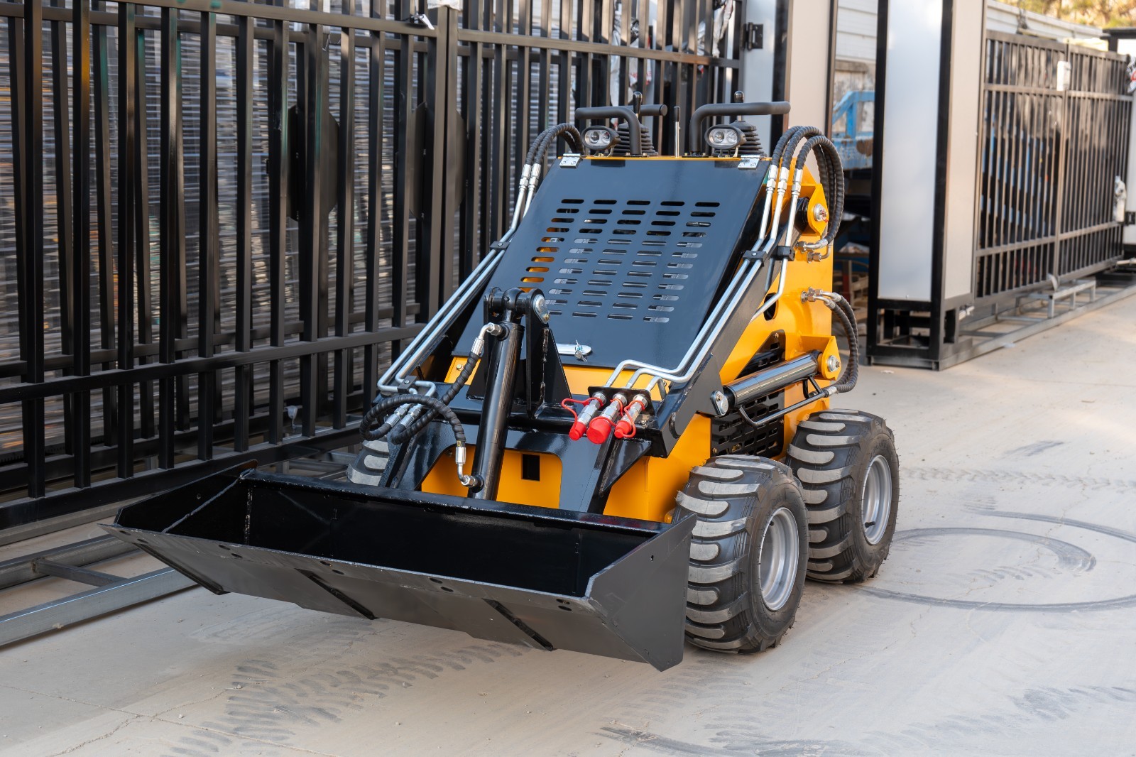 Free Ship MS380 Wheeled MINI Skid Steer Loader 23HP Flexible Skid Steer Loader