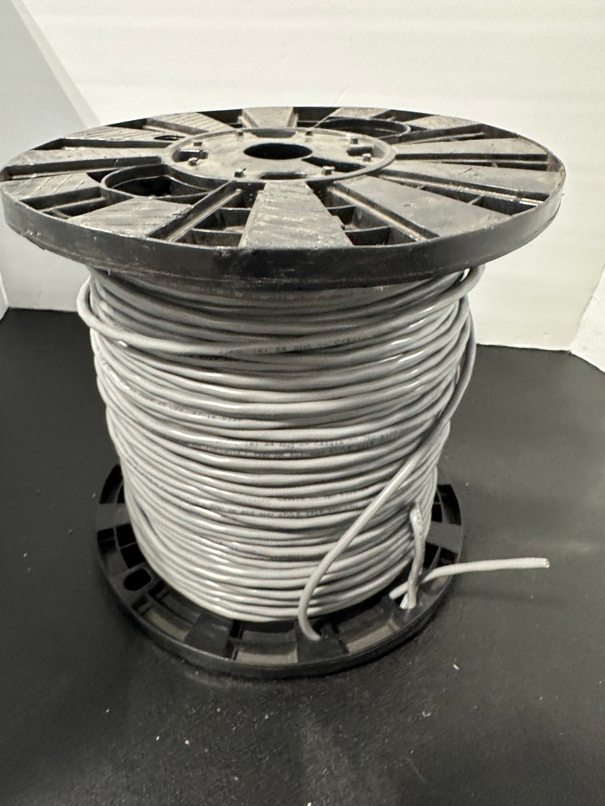 Carol Cable – Approx 700 FT + / 24AWG 2 Conductor Multi-Conductor Cable Gray
