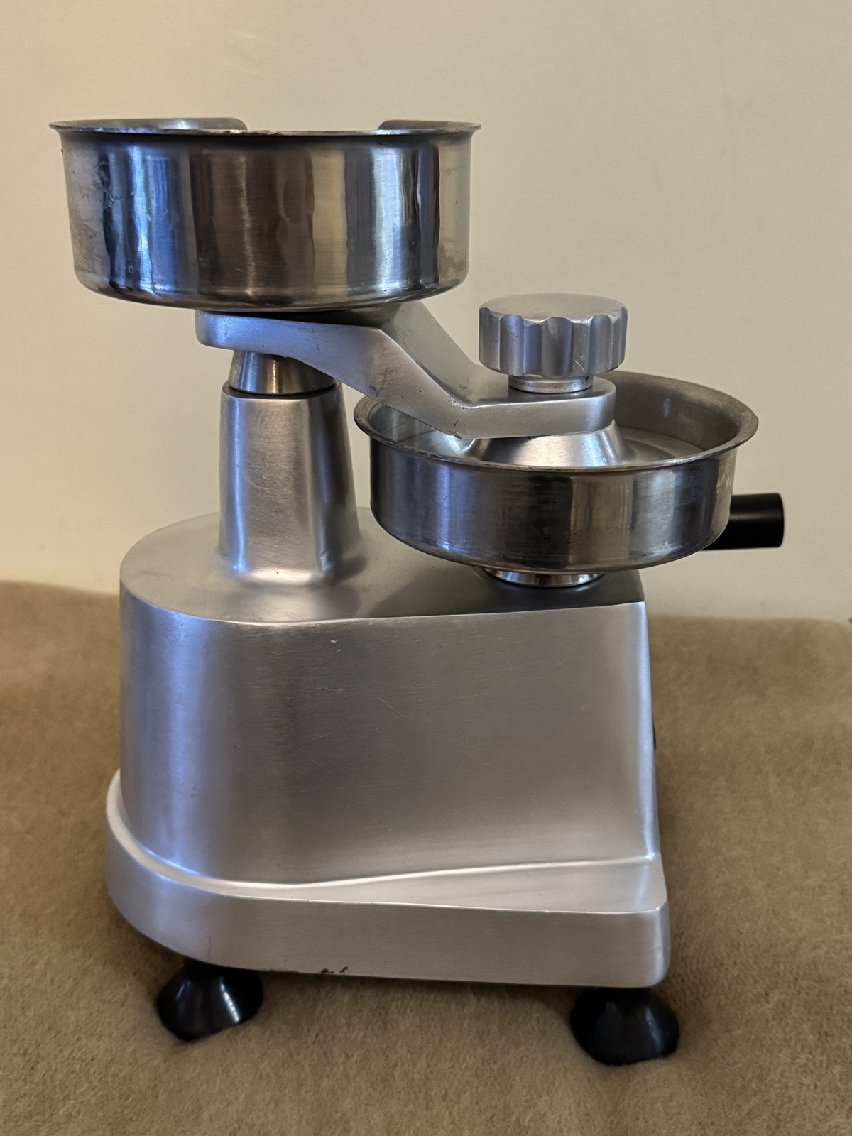 Winco HBP-3 Heavy-Duty Hamburger Patty Press 1/2 lb