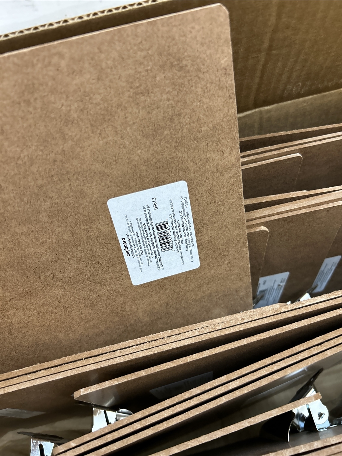 Saunders Recycled Two Sided Clipboard – 1″ Capacity – 8.50″ X 11″ – 24 Count