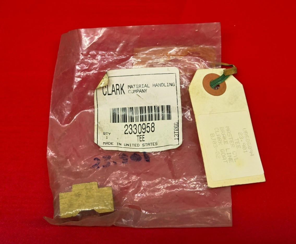 Clark 2330958 Forklift Break Line Tee, Made In USA – NEW