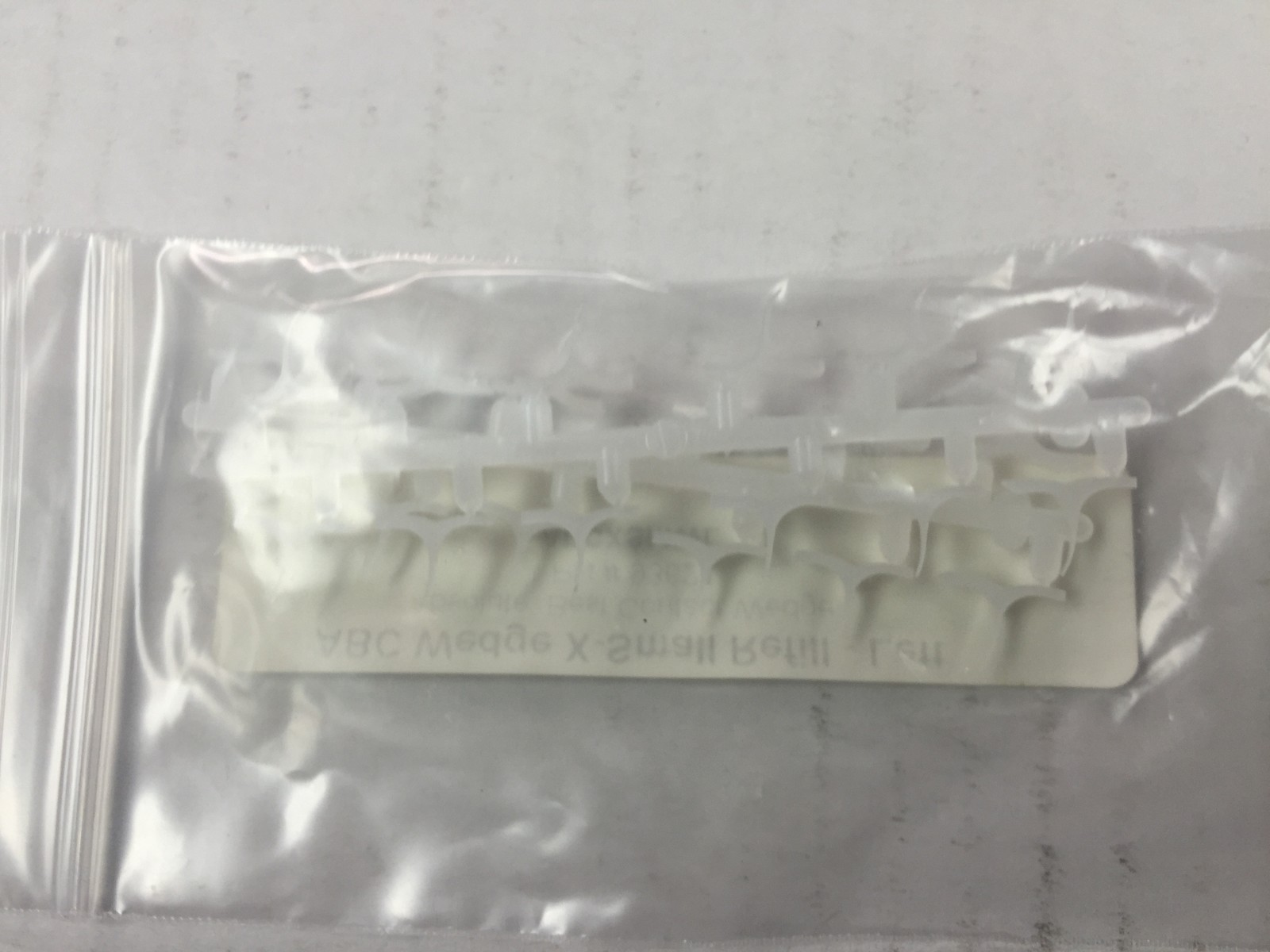 ABC Wedge Extra Small refill Right 24/pack White To restore the difficult class2