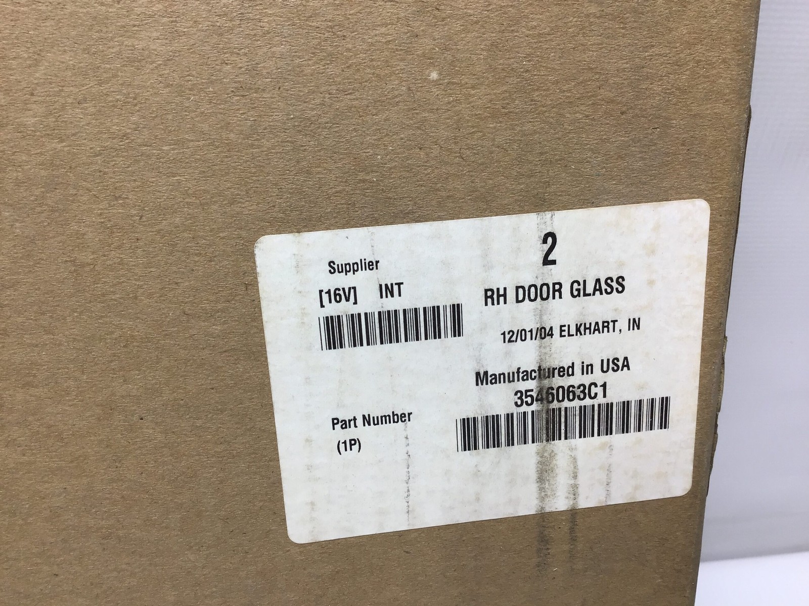 International AS-2 GG-M40T2 E11 RH Front Door Glass Passenger Side
