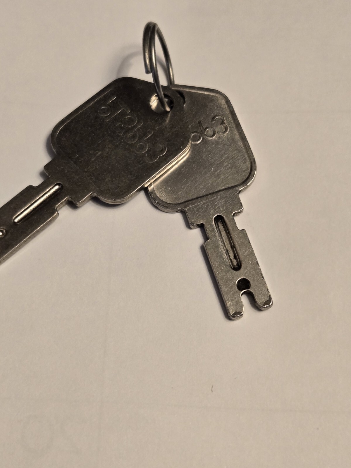 CROWN / CAT / OTHERS ,Universal flat Forklift Ignition keys .Set of 2 keys
