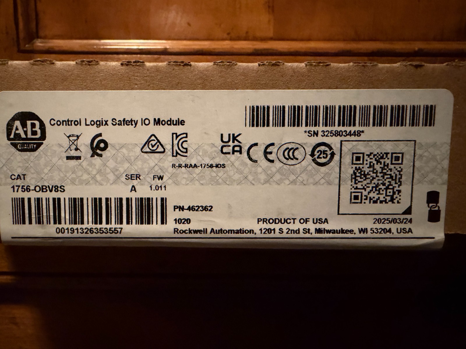 AB 1756-OBV8S/A in Box AB ControlLogix Safety Output BRAND NEW-FACTORY SEALED US