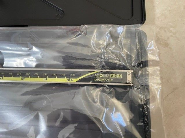 Mitu-toyo 500-193-30 300mm/12″ Absolute Digital Vernier Caliper SALE NOS