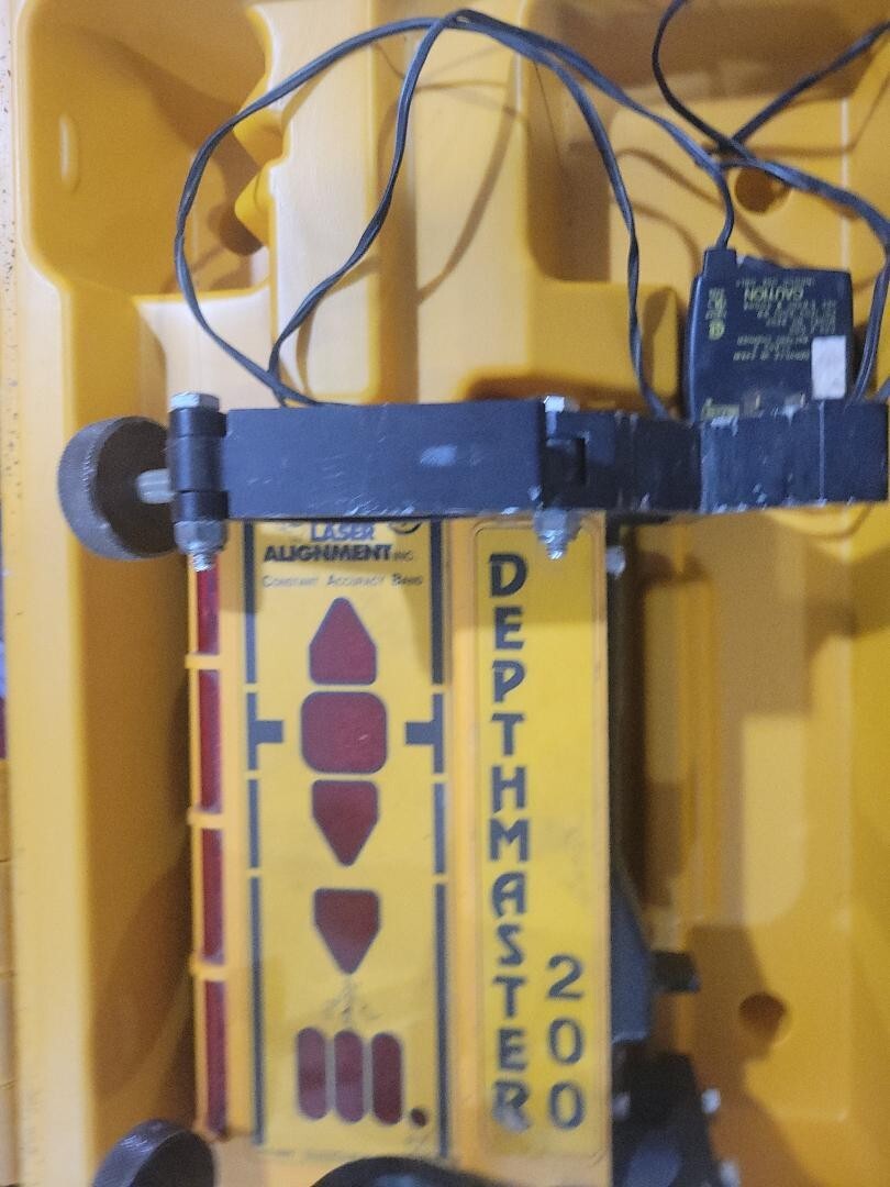 Depthmaster 200r Excavating Needs battery