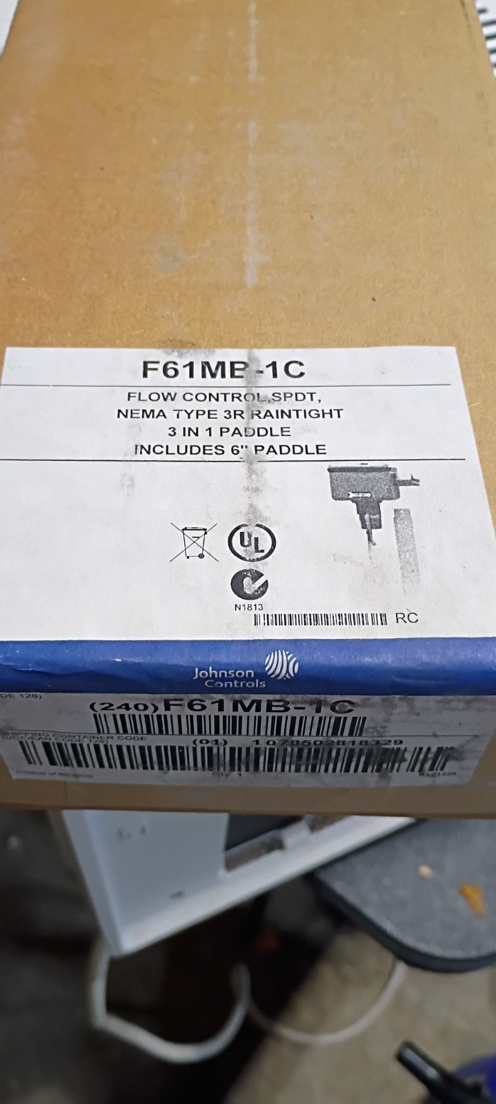 Johnson Controls F61MB-1C Flow Control Switch SPDT 3-in-1 Paddle w/ 6 in